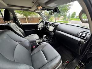 2024 4 Runner TRD Pro 4WD, différentiel arrière à verrouillage automatique (5 vitesses) SUV/Crossover, non modifié - Product Image 3