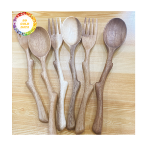 Cuillère en bois dur naturel pour ustensiles de cuisine et service de cuisine fabriqués à la main au Vietnam - Product Image 3