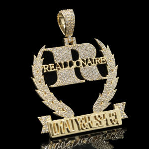 Colgante Unisex de Acero Inoxidable con Diamantes de Imitación CZ, Estilo Hip Hop, con Logotipo Personalizado - Product Image 2