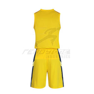 Tenue de basketball unisexe personnalisable Pro League à manches courtes, respirante et à séchage rapide pour les saisons estivales - Product Image 2