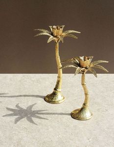 Grand bougeoir en laiton au design orné pour l'éclairage traditionnel des rituels sacrés et des intérieurs de maison vintage - Product Image 6