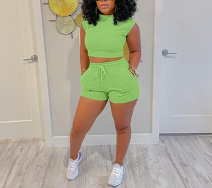 Été 2023 vente en gros de survêtement Explosion Combinaison pour femme Short T-Shirt Couleur solide Sports Loisirs Logo personnalisé Ensemble deux pièces - Product Image 6