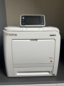 Imprimante à toner blanc UNINET iColor 550 + logiciel Pro Rip + toner CMYKW - Product Image 1