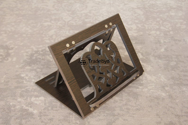 สีน้ำตาล