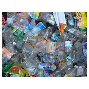 Wholesale Hot washed 100% clear PET bottle scrap / PET flakes /recycled PET Resin Factory
