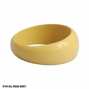 Bracelet jonc en résine épaisse de style vintage, dôme opaque jaune pastel audacieux, minimaliste, empilable, bijoux rétro pour femmes - Product Image 5