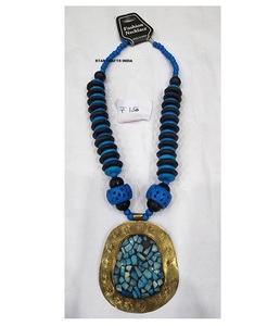 Collier de perles en résine tendance fait à la main pour femmes filles ange modèle motif bois artisanat bijoux directement du fabricant pour les cadeaux - Product Image 5