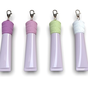 Nuevo Stock, llegada, bolso de mujer y accesorios de billetera, llavero, tapa para brillo de labios y bálsamo, llavero con tapa de brillo de labios, llavero a la venta - Product Image 4