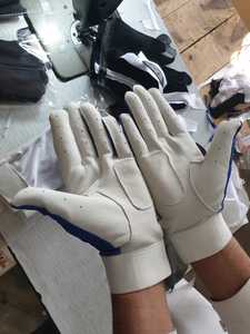 การออกแบบอย่างมืออาชีพ ความต้องการของลูกค้าที่ทันสมัย สไตล์ที่ไม่ซ้ําใคร ราคาต่ํา ยอดขายสูงสุด โลโก้ของคุณเองสําหรับถุงมือเบสบอล - Product Image 3