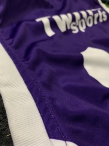 Maillot de basket-ball col en V personnalisé pour hommes, impression par sublimation pure, haut d'uniforme de basket-ball en maille grande taille - Product Image 4