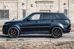 Range Rover Sport SVR 4WD 2019 Disponible para la Venta con Bajo Kilometraje, Motor de Gasolina y Transmisión Automática de 8 Velocidades - Product Image 4