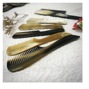 Peine de cuerno hecho a mano de lujo y alta calidad, modelo HUONG DANG 0824-58 de Vietnam - Product Image 1