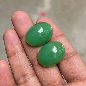 Par de Piedras Preciosas de Crisoprasa Natural en Forma Ovalada para Joyería, Elegantes y Únicas, Origen África - Product Image 2