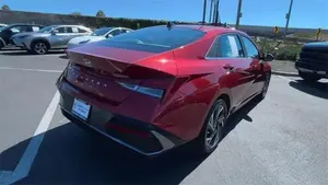 2024 Hyunda ELANTRA SEL - Product Image 2