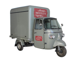 TVS KING DELUXE PLUS Tricycle motorisé à trois places de haute qualité, refroidi par eau, carrosserie fermée, rickshaw tuk-tuk 151-200cc 36V - Product Image 1