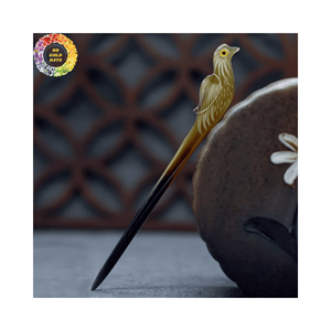 Para tu cabello: peine de cuerno hecho a mano para mujeres: suave, desenredante y masajeador - Product Image 3