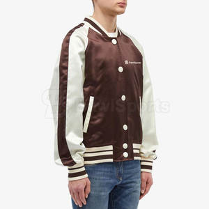 Veste d'hiver personnalisée en satin avec finition lisse et fermeture pour vêtements de mode - Product Image 2