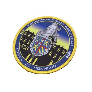 Parches Tejidos Personalizados para Ropa - Parches Cosidos Ecológicos con Diseños de Alfabeto y Flores, Alta Calidad, Pedidos al por Mayor - Product Image 1