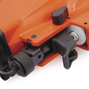 Agrafeuse pneumatique robuste pour travaux de charpente, utilise des agrafes de 14/19-50 mm - Product Image 2