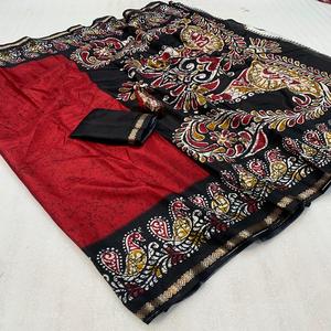 ผ้าไหมโดลาสำหรับผู้หญิงคุณภาพพรีเมียม พร้อมขอบปักดิ้นทอง และผ้าปาลูลายคาลัมคารีสุดหรู ผลิตในประเทศอินเดีย - Product Image 1