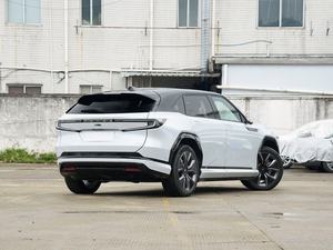 SUV électrique d'occasion P7 longue portée avec autonomie NEDC de 201-300 km, batterie de 50-70 kWh, moteur de 120 kW, véhicule à énergie nouvelle de taille moyenne - Product Image 5