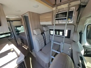 Used 2023 T-h-o-r M-o-t-o-r Coach Scope 18A - Product Image 2