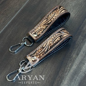 Nouveau design de haute qualité en cuir repoussé à la main en cuir de vachette véritable personnalisé Mini porte-clés porte-clés poignet accessoires pour femmes - Product Image 1