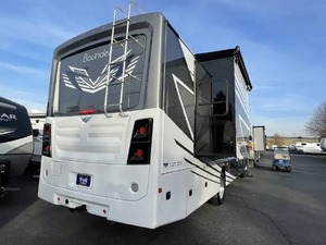 Fleetwood RV Bounder 35K Usado 2024 - Product Image 6