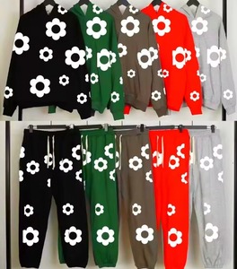 ผู้จัดจำหน่ายโดยตรง OMMiZ เสื้อฮู้ดดี้ผ้าฝ้าย 100% ลายพิมพ์เดนิมพัฟฟ์ ลายฉีกขาด สไตล์สตรีทแวร์สำหรับผู้ชาย เสื้อฮู้ดดี้ดีไซเนอร์ 1.1 1 ต่อ 1 - Product Image 4