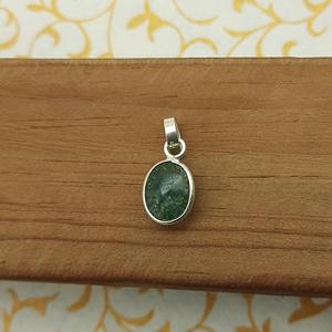 Élégant pendentif en argent sterling 925 pour bijoux fins fabriqué à la main pierre précieuse ovale émeraude Flatback AAA pierres précieuses style religieux fête - Product Image 3