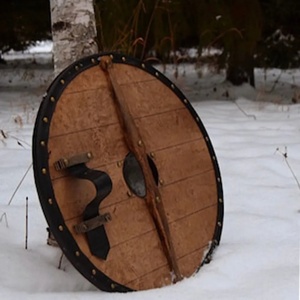 JEXMOO Bouclier Viking artisanal de 24 pouces en bois et acier à haute teneur en carbone, design de la tige centrale, avec support de personnalisation et de compatibilité - Product Image 3