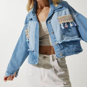 Veste universitaire en denim pour femme, style décontracté, broderie tribale perlée, déchirée, en dentelle, bleu délavé, coupe ample, pour l'hiver, vente en gros - Product Image 4