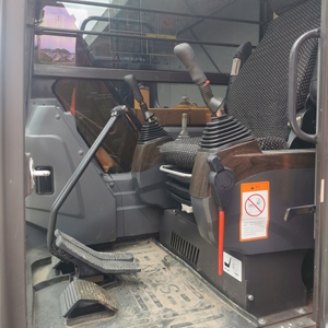 Excavatrice sur chenilles compacte SANY SY95C de 9,5 tonnes, à réponse rapide, hydraulique, pour travaux municipaux urbains - Product Image 5