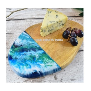 Diseño artesanal de resina azul pavo real en madera de acacia tabla de cortar para servir usos para fiestas de Bodas de Navidad hoteles - Product Image 5