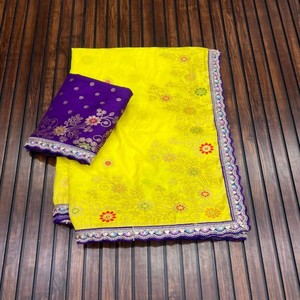 ผ้าซารีไหมโดลาแท้ VASTRA COTTAGE แบบหนา ลายมีนาการี ทอแบบจาการ์ด พร้อมเสื้อปักลายสไตล์  ย้อมสีด้วยมือ ดีไซน์เนอร์ซารี - Product Image 1