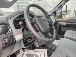 Camión de Plataforma F-750 2024 con Motor de 330HP, Resistente y Confiable para Transporte Comercial - Product Image 2