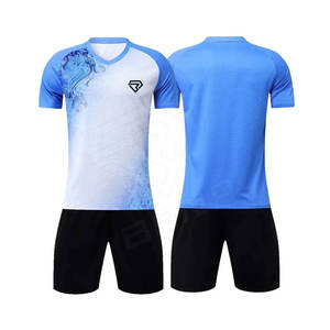 Uniforme de fútbol totalmente personalizado de calidad superior, venta en línea de fútbol, uniforme de fútbol hecho en Pakistán - Product Image 1