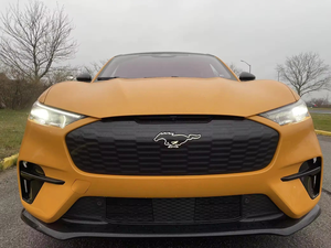 Ford Mustang GT 2024 avec volant à gauche, sièges en cuir, caméra arrière - Product Image 3