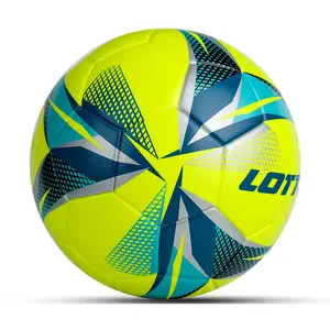 Premium futbol ekipmanları: gönye futbol topları, özelleştirilebilir PU futbol topları