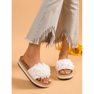 Women's Bohemian Floral Sports for <b>Slippers</b> with Platform Design for <b>Home</b> and Outdoor Use During Holidays - Product Image 2