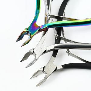 1 pièce Pince à cuticules en acier inoxydable, coupe-peaux mortes, repousse-cuticules pour pédicure et outils de repousse des ongles - Product Image 2