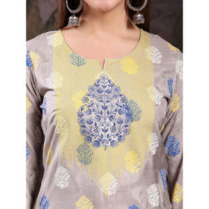 ชุดคุर्ตาปักลายสีเทาสำหรับผู้หญิงแบบลำลอง พร้อมกางเกงปาลาซโซ่แขนสามส่วนและผ้าคลุมไหล่ - Product Image 5