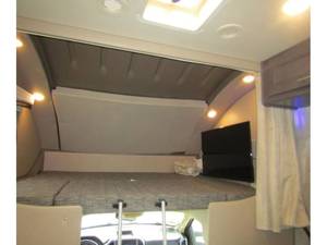 Camping-car T-h-o-r Motor Coach O-M-N-I S-V-3-4 Euro 6 2021 pour 4-6 personnes, prêt à être expédié - Product Image 4