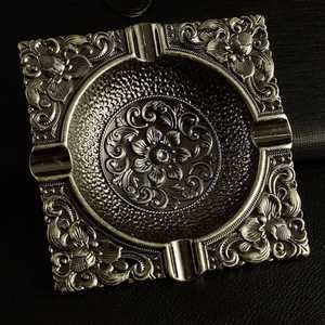 Cendrier en métal en acier inoxydable de haute qualité avec design abstrait floral pour patio, jardin, balcon, café et hôtel - Product Image 3