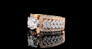 แหวนเพชรทรงกลม 2.50 กะรัต รับรองโดย IGI เพชรเพาะเลี้ยงในห้องปฏิบัติการ ตัวเรือนทองคำแท้ 14K เครื่องประดับชั้นดี - Product Image 2