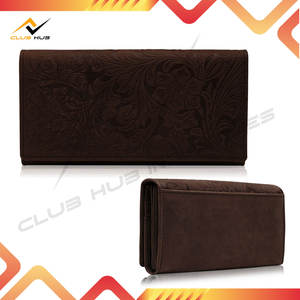 Cartera de Cuero Genuino para Mujer con Diseño Floral y Bloqueo RFID - Duradera, con Logotipo Personalizado en Color Degradado y Diseño de Transferencia Térmica - Product Image 5