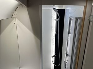 Véhicule récréatif tout-terrain de luxe moderne nouveau camping-car camping-car pour le camping en plein air orienté vers l'aventure pour la maison - Product Image 5