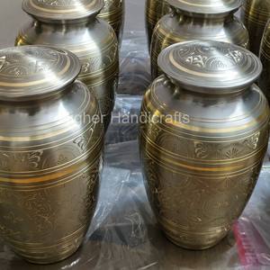 Urnas de cremación de latón y peltre de alta calidad para cenizas | Suministros de urnas funerarias a granel al por mayor - Product Image 2