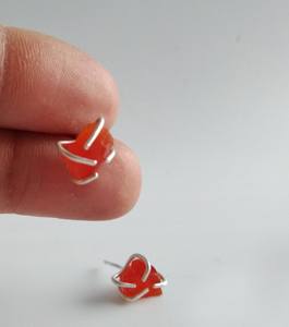 Boucles d'oreilles bohème orange cornaline naturelle clous en argent sterling plaqué or pour les occasions de fête et de cadeau bijoux de pierre de naissance vierge - Product Image 1