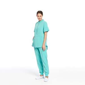 Uniformes Médicos Personalizados para Doctores y Enfermeras, Uniforme de Enfermería de Alta Gama para Pacientes, Doctores y Personal Hospitalario - Product Image 6